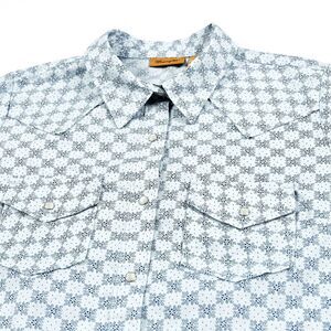 Wrangler Shirt Womens‎ Small Geometric Floral Pearl Snap Rodeo Western Cowgirl
